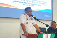 Bupati Bone saat memberikan sambutan pada acara sosialisasi ketaspenan bagi ASN, Rabu (26/7). (ist)