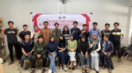 Pengurus BEM STIP Yapi Bone berfoto bersama disela-sela deklarasi pemilu damai, Rabu (17/1). (ist)