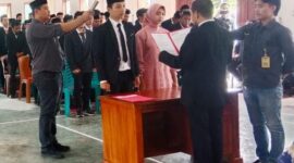 Prosesi pelantikan Pengawas TPS Pemilu 2024 di Kecamatan Kahu, Kabupaten Bone, Senin (22/1). (ist)