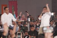 Paslon nomor urut 1 dalam acara Desak Anies yang digabung dengan Slepet Imin di JIExpo Hall A, Kemayoran, Jakarta Pusat, Senin (29/1/2024). (int)