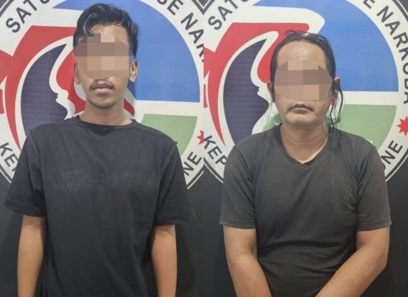 PT dan AB pelaku Narkoba yang diamankan Sat Resnarkoba Polres Bone, Jumat (2/2). (ist)