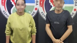 Pasangan suami istri pelaku sabu yang diamankan Polres Bone, Senin (5/2). (ist)