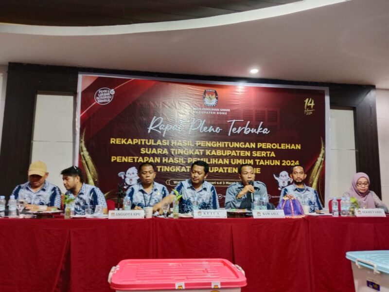 Rapat pleno terbuka KPU Bone terkait penetapan hasil rekapitulasi perhitungan suara Pemilu 2024. (ist)