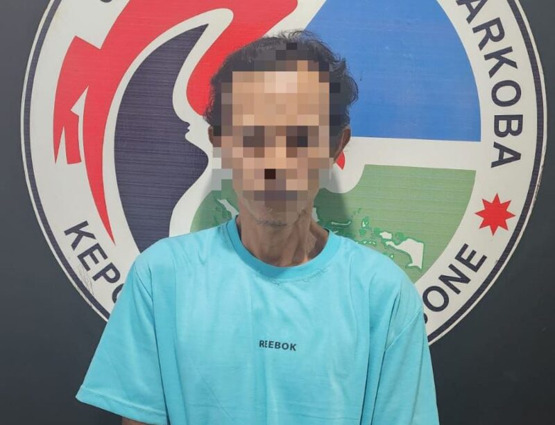 Pelaku Narkoba, I alias M yang dibekuk Satresnarkoba Polres Bone, Jumat (12/4). (ist)