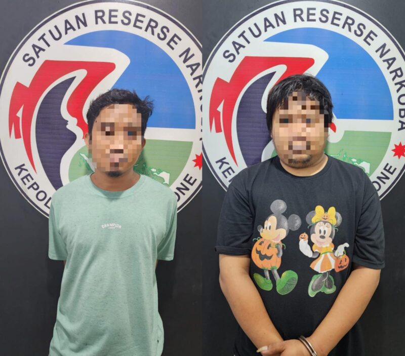 Pelaku narkoba HS alias A (31) dan A alias S (32) yang dibekuk Satresnarkoba Polres Bone, Minggu (14/4). (ist)