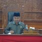 Ketua DPRD Kutai Timur Joni memimpin rapat paripuna ke-23 terkait pandangan umum fraksi atas 2 Raperda usulan Pemkab, Selasa (14/5). (ist)