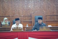 Rapat Paripurna DPRD Kutim Ke-25, penyampaian tanggapan pemerintah terhadap pandangan umum fraksi-fraksi soal dua buah raperda. (ist) 