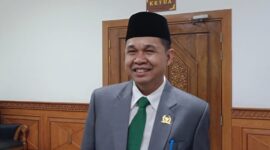 Ketua DPRD Kutim, Joni. (int)