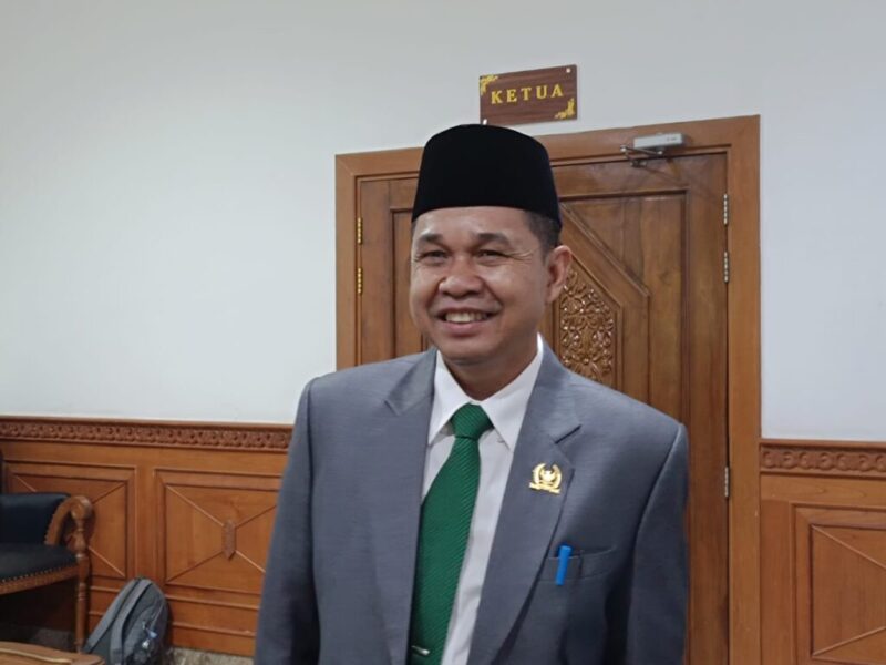 Ketua DPRD Kutim, Joni. (int)