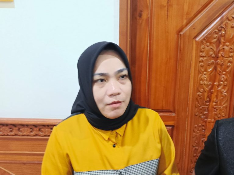 Wakil Ketua DPRD Kutai Timur, Asti Mazar. (int)