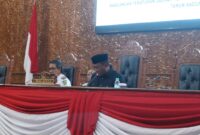Wakil Ketua DPRD Kutim, Arfan, memimpin rapat paripurna ke-26 membahas pertanggungjawaban APBD 2023. (ist)