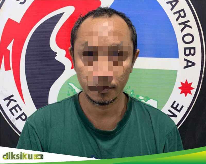 Andi Ato (44) pelaku sabu yang diamankan Satresnarkoba Polres Bone, pada Kamis (11/7). (ist)