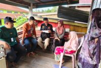 Jajaran Bawaslu Bone mengawasi proses Coklit pemilih Pilkada 2024. (ist)
