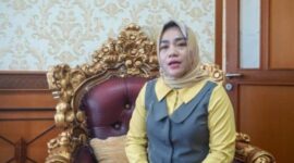 Wakil Ketua I DPRD Kutim Asti Mazar. (ist)