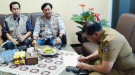 Silaturahmi Pimpinan Baznas Bone dengan Direktur RSUD Tenriawaru, Selasa (30/7). (ist)