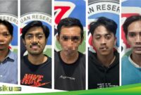 Lima pelaku narkoba yang diamankan Satresnarkoba Polres Bone. (ist)