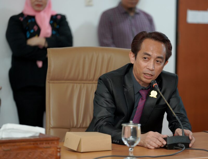 Ketua Komisi II DPRD Kota Bontang, Rustam. (int)