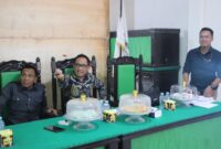 Dari kiri : Ketua Bawaslu Bone Alwi, anggota Bawaslu Sulsel Adnan Jamal, anggota Bawaslu Bone Rohzali Putra. (ist)