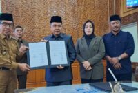 Pemkab dan DPRD Kutim Sepakati KUA-PPAS 2025 melalui rapat paripurna ke-35, Senin (13/8). (ist)