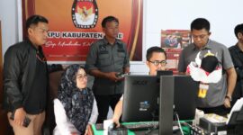 Bawaslu Bone intensifkan pengawasan proses pendaftaran calon Bupati dan Wakil Bupati Bone. (ist)