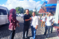 Andi Islamuddin salam kompak dengan President Commissioner A-Wing Co Ltd, Nakamura Hikoride. (ist)