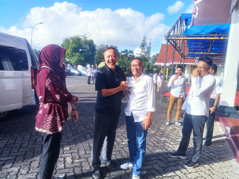 Andi Islamuddin salam kompak dengan President Commissioner A-Wing Co Ltd, Nakamura Hikoride. (ist)