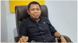 Komisioner KPU Bone, Zainal. (int)