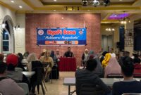 Suasana diskusi publik dengan tema Makkunrai Mappattentu di Bunir Cafe, Minggu (8/9) malam. (ist)