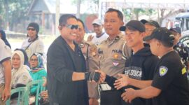 Kapolres Bone menghadiri acara Anniversary 25 Tahun Scooter Club. (ist)