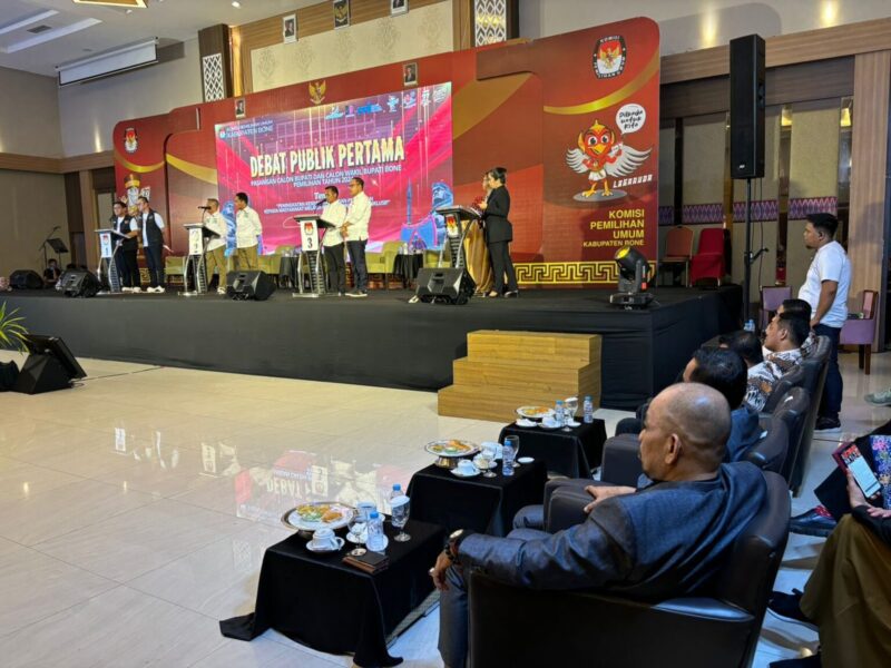 Bawaslu Bone Pastikan Debat Publik Pertama Adil dan Sesuai Prosedur. (foto:ist)