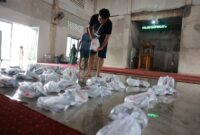 Banjir Surut, Warga Blok 8 Perumnas Antang Kembali Pulih Setelah Mengungsi. (ist)