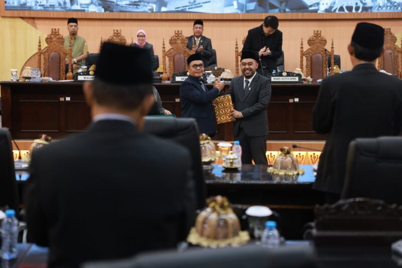 Pj Sekda Makassar Terima Laporan Reses, Siapkan Tindak Lanjut di Sektor Kesehatan dan Pendidikan. (foto:ist)