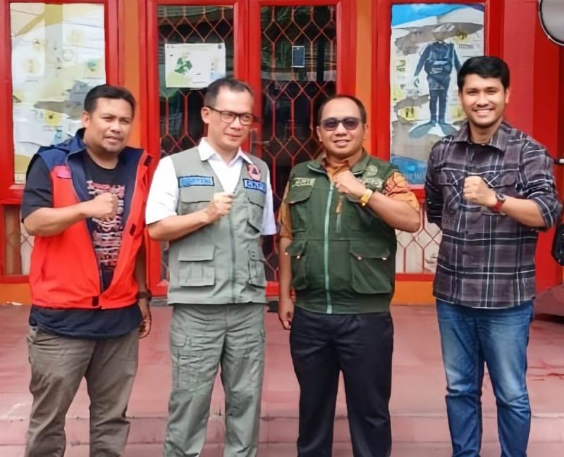 Dirut BNPB Berton Suar Pelita Panjaitan berkunjung ke kantor BPBD Bontang, Sabtu (1/3). (ist)