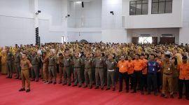 Suasana apel perdana Wali Kota dan Wakil Wali Kota Bontang Neni Moerniaeni - Agus Haris, bersama ASN dan TKD lingkup Pemkot Bontang, Senin (3/3). (ist) 
