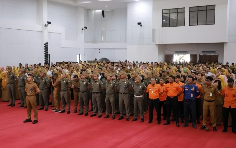 Suasana apel perdana Wali Kota dan Wakil Wali Kota Bontang Neni Moerniaeni - Agus Haris, bersama ASN dan TKD lingkup Pemkot Bontang, Senin (3/3). (ist) 