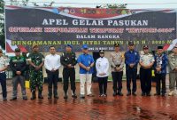 Foto bersama di sela-sela Apel Pasukan Operasi Kepolisian Terpusat (Ketupat) Mahakam 2025 di Kota Bontang, Kamis (20/3). (ist)