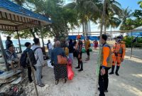 Pengunjung Membludak, BPBD Bontang Kerahkan Tim Khusus di Pulau Beras Basah. (foto:ist)
