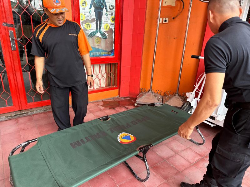 BPBD Bontang Terima Bantuan Tenda dan Tempat Tidur Lipat. (ist)