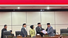 Suasana Rapat Paripurna DPRD Bontang, Senin (2;6). (ist)