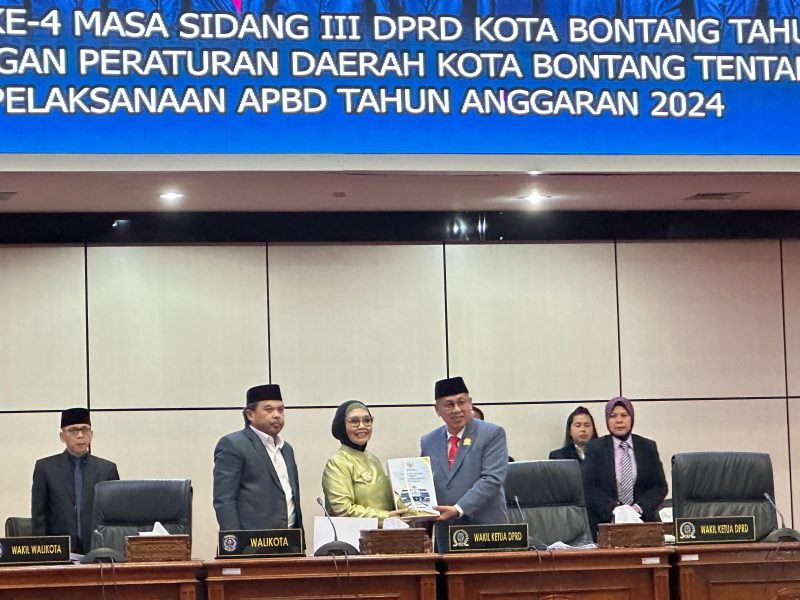 Suasana Rapat Paripurna DPRD Bontang, Senin (2;6). (ist)