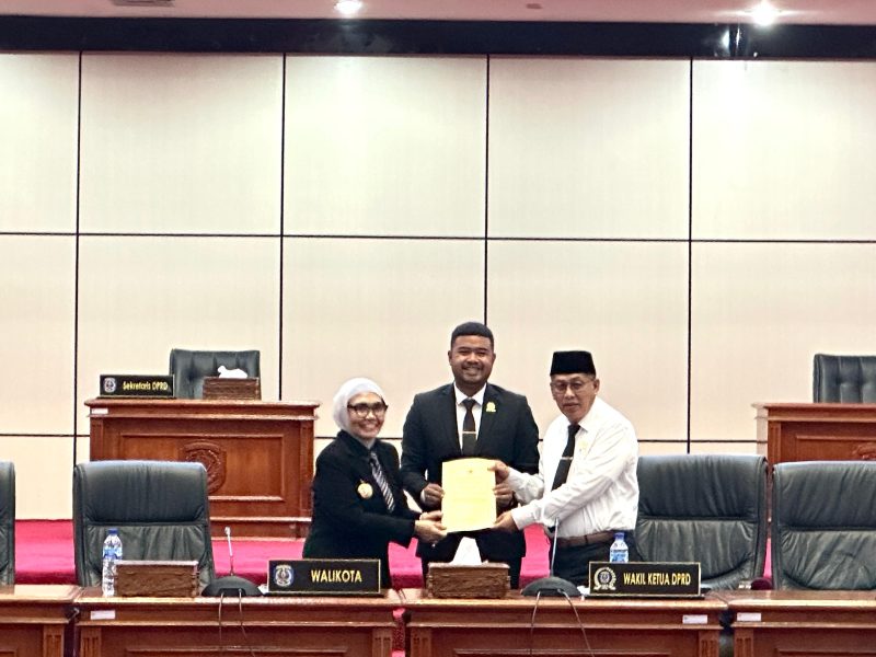 Rapat kerja DPRD Kota Bontang, Selasa (10/6). (ist)