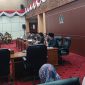Anggota DPRD Bontang, Nursalam, menyampaikan kritik tajam terhadap sikap pemerintah pusat dalam rapat kerja bersama eksekutif terkait status Kampung Sidrap, Senin (16/6/2025).
