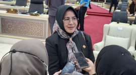 Anggota Komisi III DPRD Kaltim, Syarifatul Sya’diah, menyebut bahwa banjir tidak hanya menjadi persoalan di wilayah Kaltim. (Foto/Diksiku)