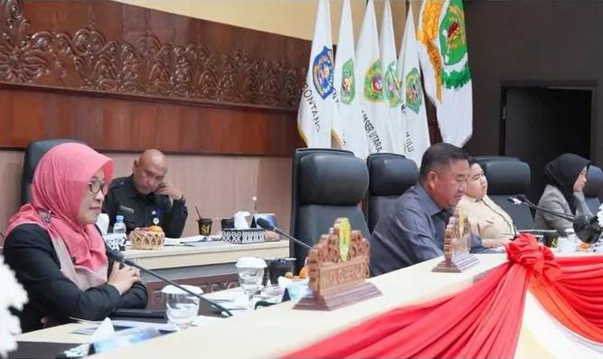 Pembentukan Pansus diputuskan dalam Rapat Paripurna ke-17 yang digelar di Gedung Utama B DPRD Kaltim. (Foto/hms)