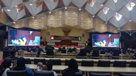 Fraksi Partai Golkar DPRD Kalimantan Timur menyampaikan pandangan umum terhadap laporan Pertanggungjawaban Pelaksanaan APBD Tahun Anggaran 2024. (Foto/Diksiku)
