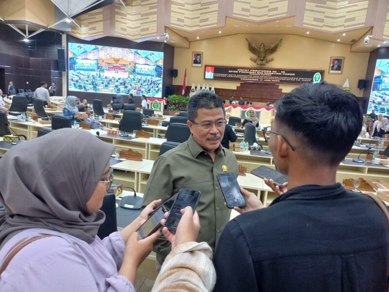 Sekretaris Komisi IV DPRD Kaltim, Darlis Pattolongi. (Foto/Diksiku)
