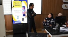 Ketua Komisi A DPRD Bontang, Heri Keswanto melakukan kunjungan kerja di sejumlah Puskesmas, Senin (7/7). (ist)