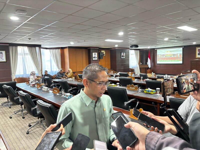 Anggota Komisi II DPRD Kaltim, Firnadi Ikhsan. (Foto/Diksiku)