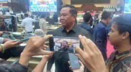 Wakil Ketua DPRD Kaltim Ekti Imanuel. (Foto/Diksiku)