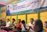 Anggota DPRD Kalimantan Timur, Husin Djufrie, menyerap berbagai aspirasi masyarakat saat menggelar reses masa sidang II tahun 2025. (Foto/Humas)